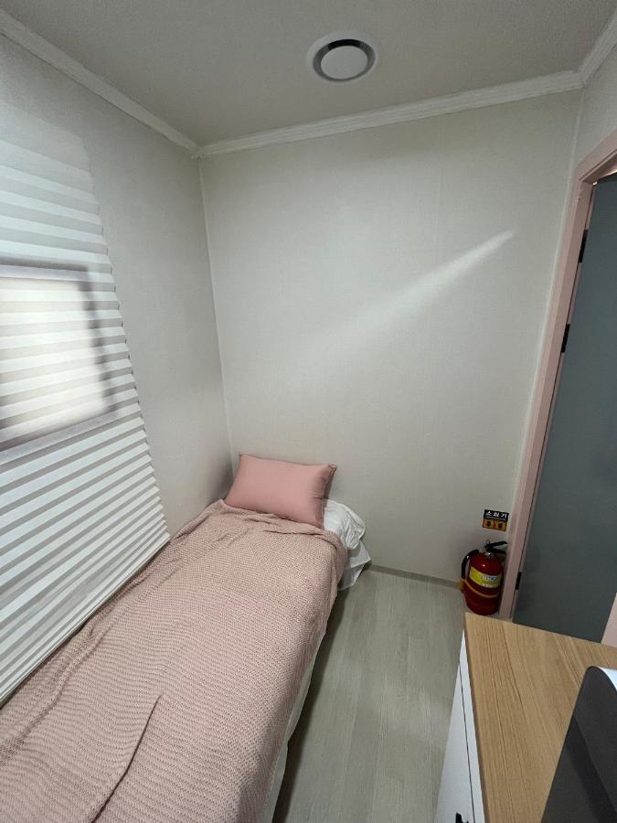 The Stay Cube House - Female Only Сеул Екстериор снимка